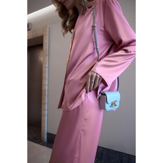 Брюки розовые на резинке свободного силуэта