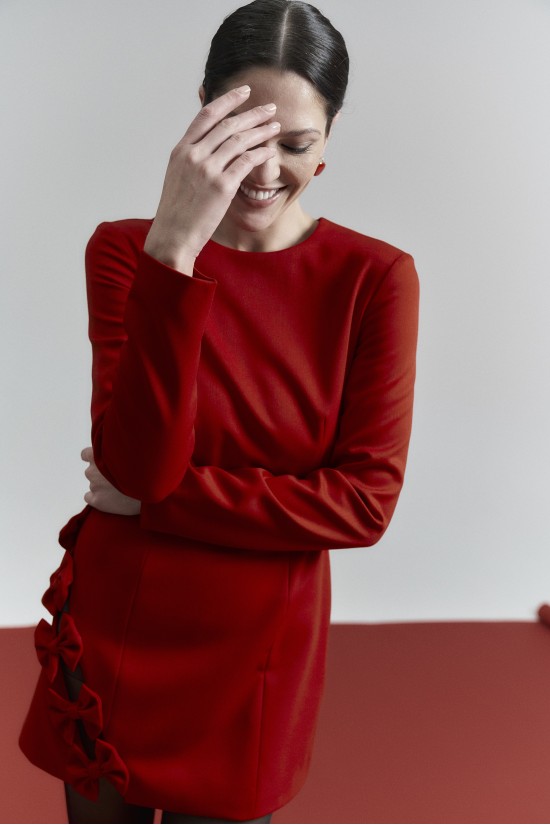 Платье с бантами красное