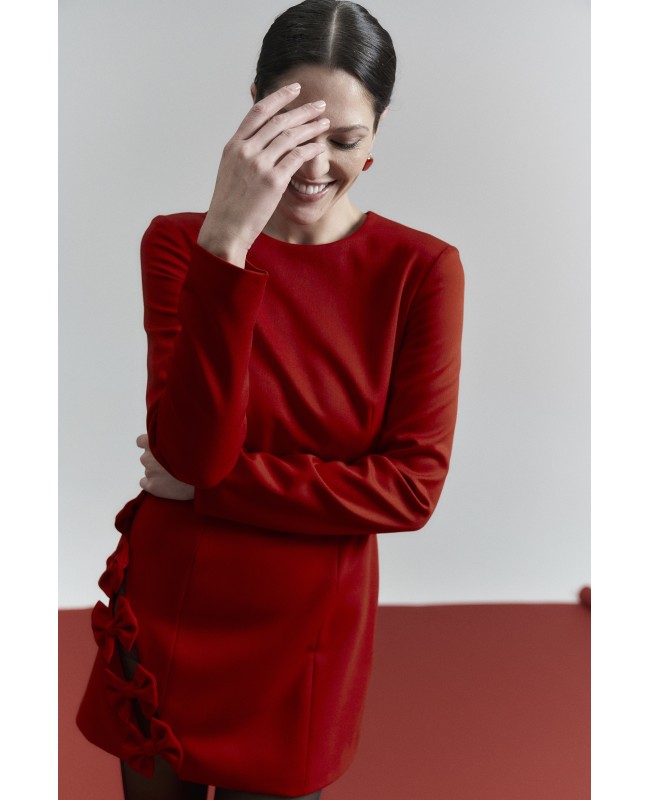 Платье с бантами красное