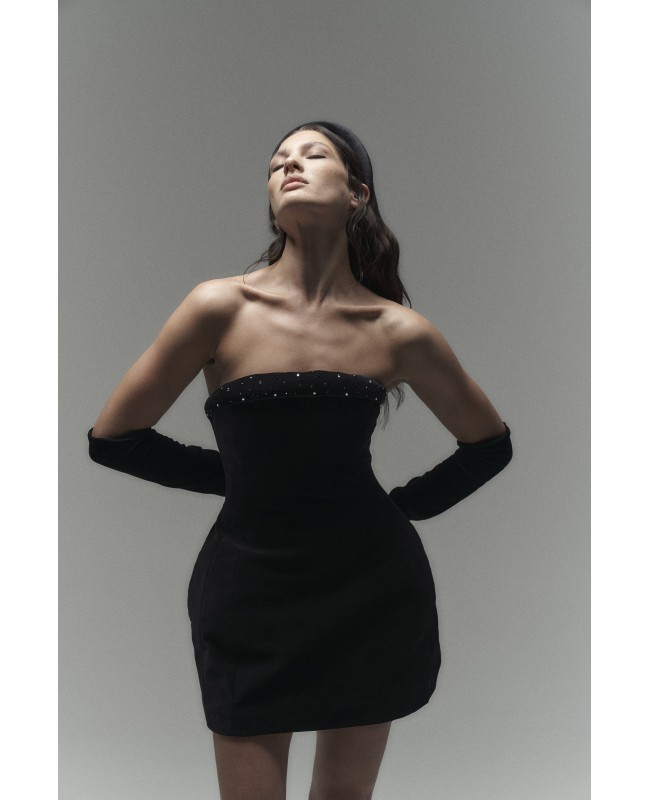 Платье мини бархатное с буфами