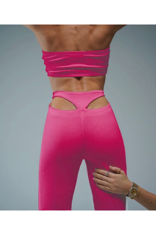 Лосины  с декоративным вырезом на спине Фуксия