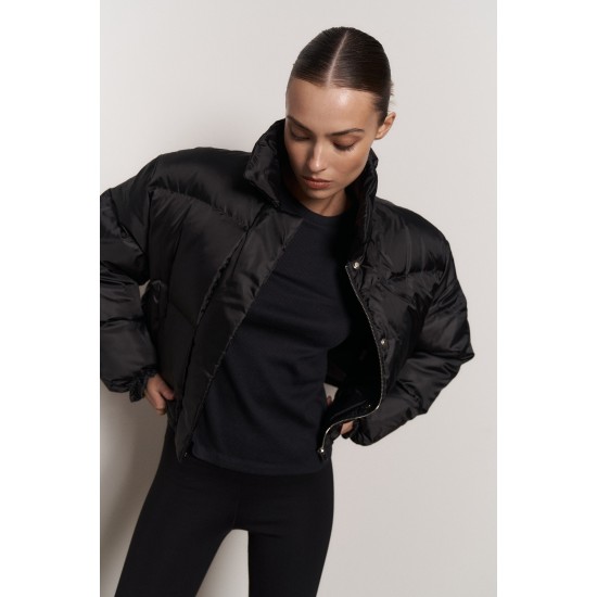 Пуховик короткий чёрный 