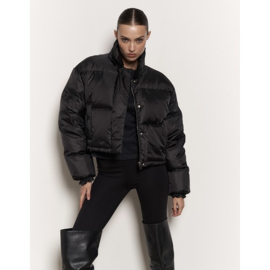 Пуховик короткий чёрный 