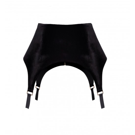 Баска из черного бархата