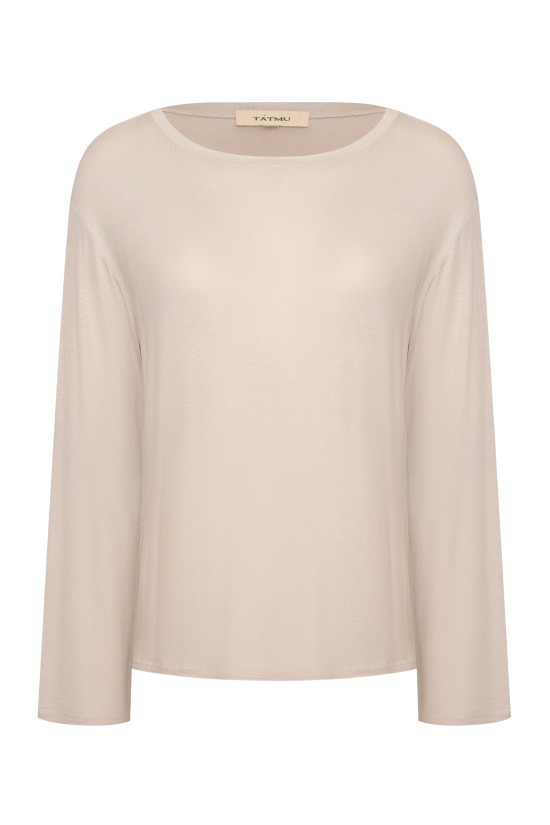 Лонгслив бежевый с вырезом лодочкой 