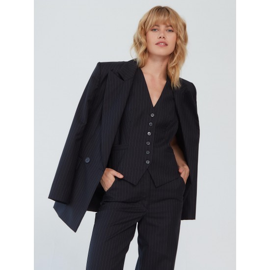 Экономим с пользой: что купить в распродажу