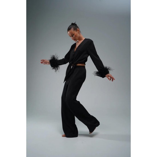 Блуза на завязках с страусиными перьями чёрная